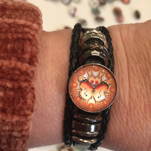 Black Leather Snap Bracelet - Picture 4 of 8